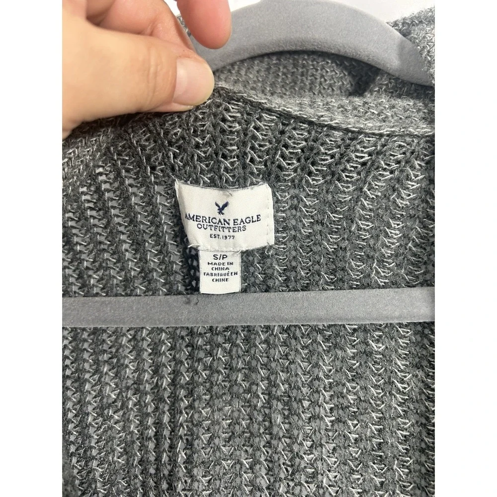 American Eagle Chunky Knit Gray Cardigan S Grandpa Core Coastal Granny Minimalis